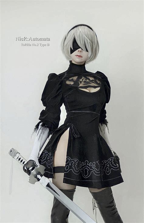 2b Cosplay